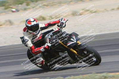 media/Mar-10-2024-SoCal Trackdays (Sun) [[6228d7c590]]/12-Turn 14 Inside (145pm)/